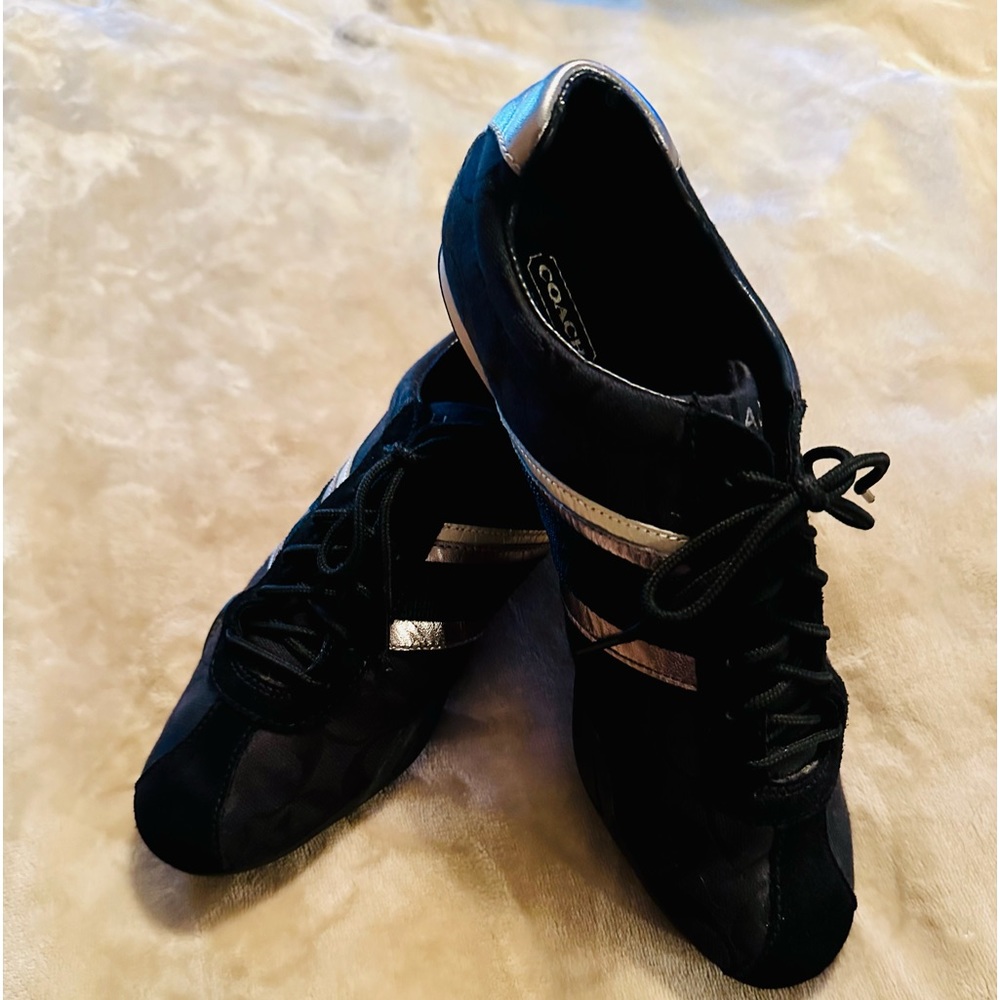 Coach Vintage Jayme Sneaker size 8 1/2